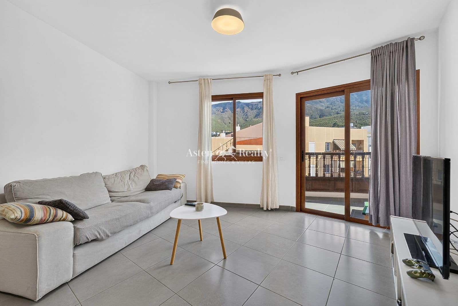 2 sypialnia Mieszkanie na sprzedaż w Adeje - 245 000 € (Ref: 10024607)