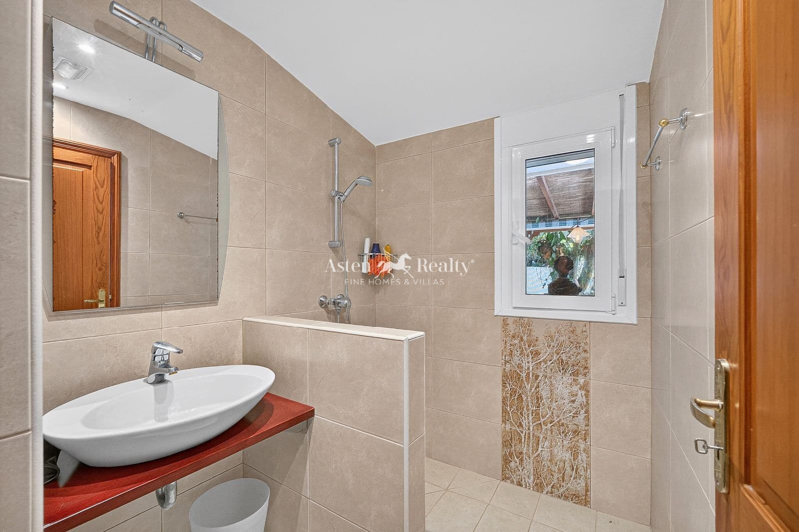3 Zimmer Villa zu verkaufen in San Cristobal de La Laguna mit Pool Garage - 850.000 € (Ref: 10031098)