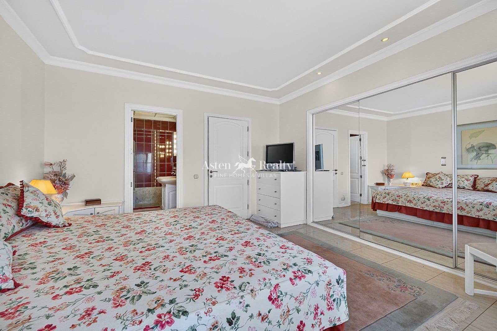 3 Zimmer Villa zu verkaufen in San Cristobal de La Laguna mit Pool Garage - 850.000 € (Ref: 10031098)