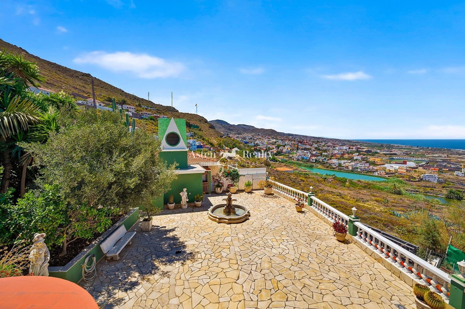 3 Zimmer Villa zu verkaufen in San Cristobal de La Laguna mit Pool Garage - 850.000 € (Ref: 10031098)