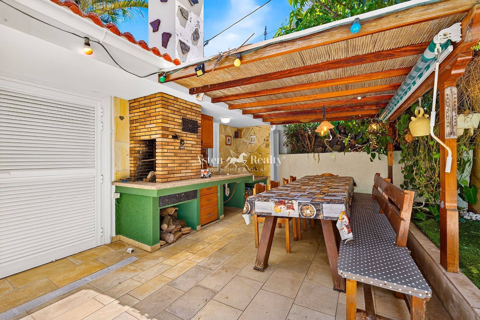 3 Zimmer Villa zu verkaufen in San Cristobal de La Laguna mit Pool Garage - 850.000 € (Ref: 10031098)