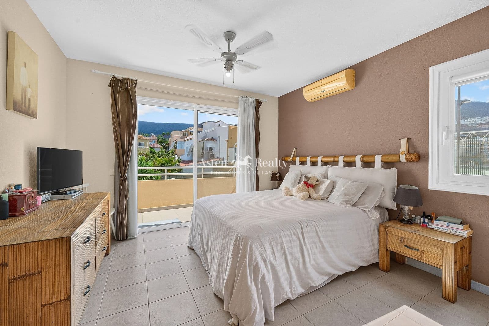 4 chambre Villa/Maison à vendre à Torviscas avec piscine garage - 595 000 € (Ref: 10031263)