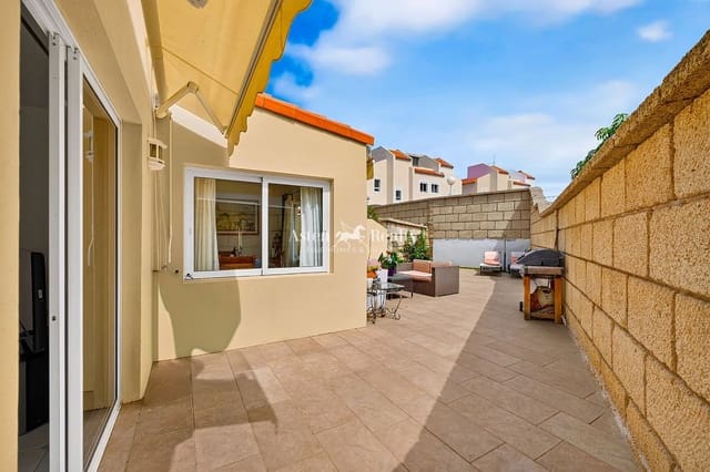 4 chambre Villa/Maison à vendre à Torviscas, Adeje avec piscine garage - 595 000 € (Ref: 10031263)