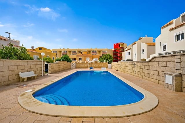 4 chambre Villa/Maison à vendre à Torviscas, Adeje avec piscine garage - 595 000 € (Ref: 10031263)