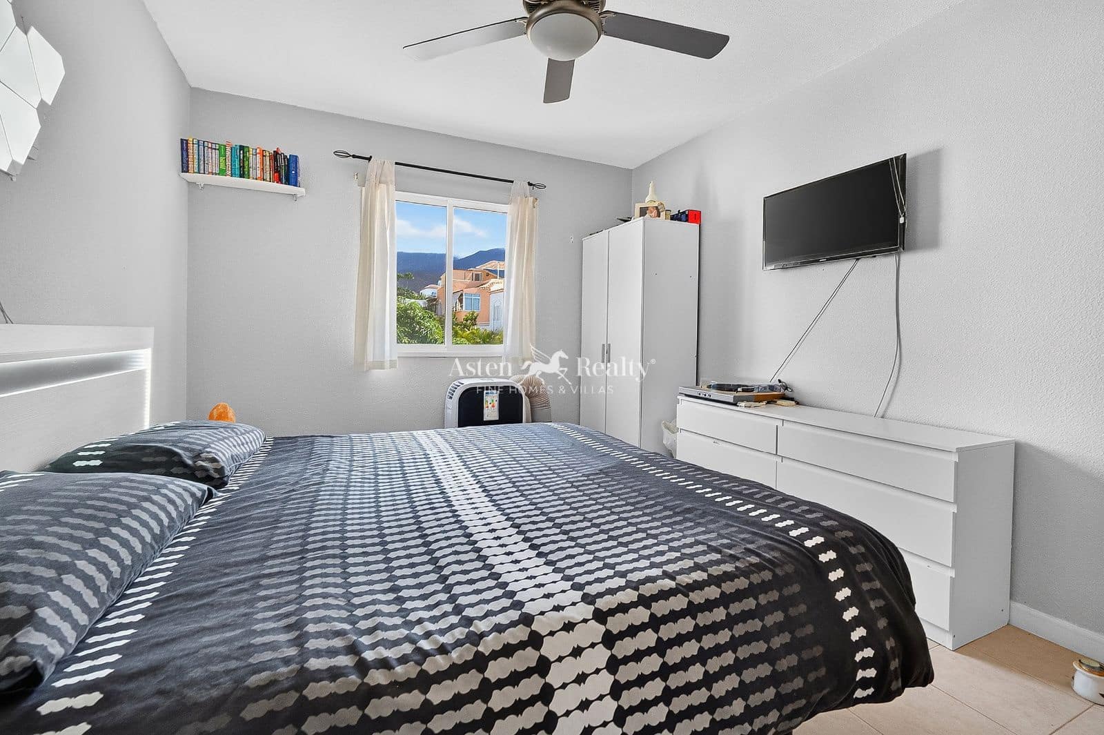 4 chambre Villa/Maison à vendre à Torviscas avec piscine garage - 595 000 € (Ref: 10031263)