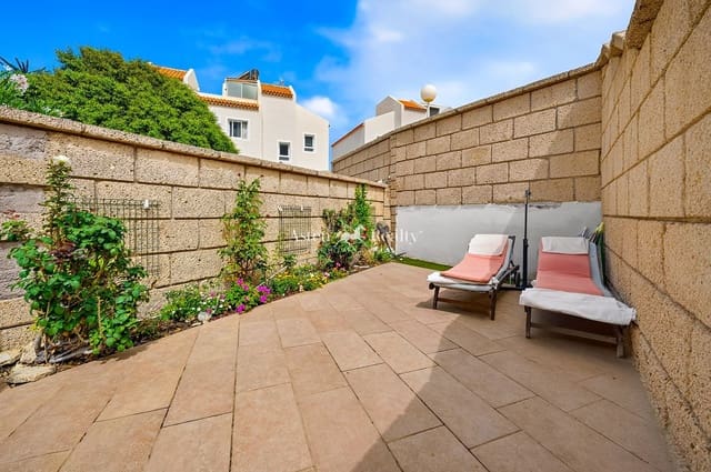 4 chambre Villa/Maison à vendre à Torviscas, Adeje avec piscine garage - 595 000 € (Ref: 10031263)