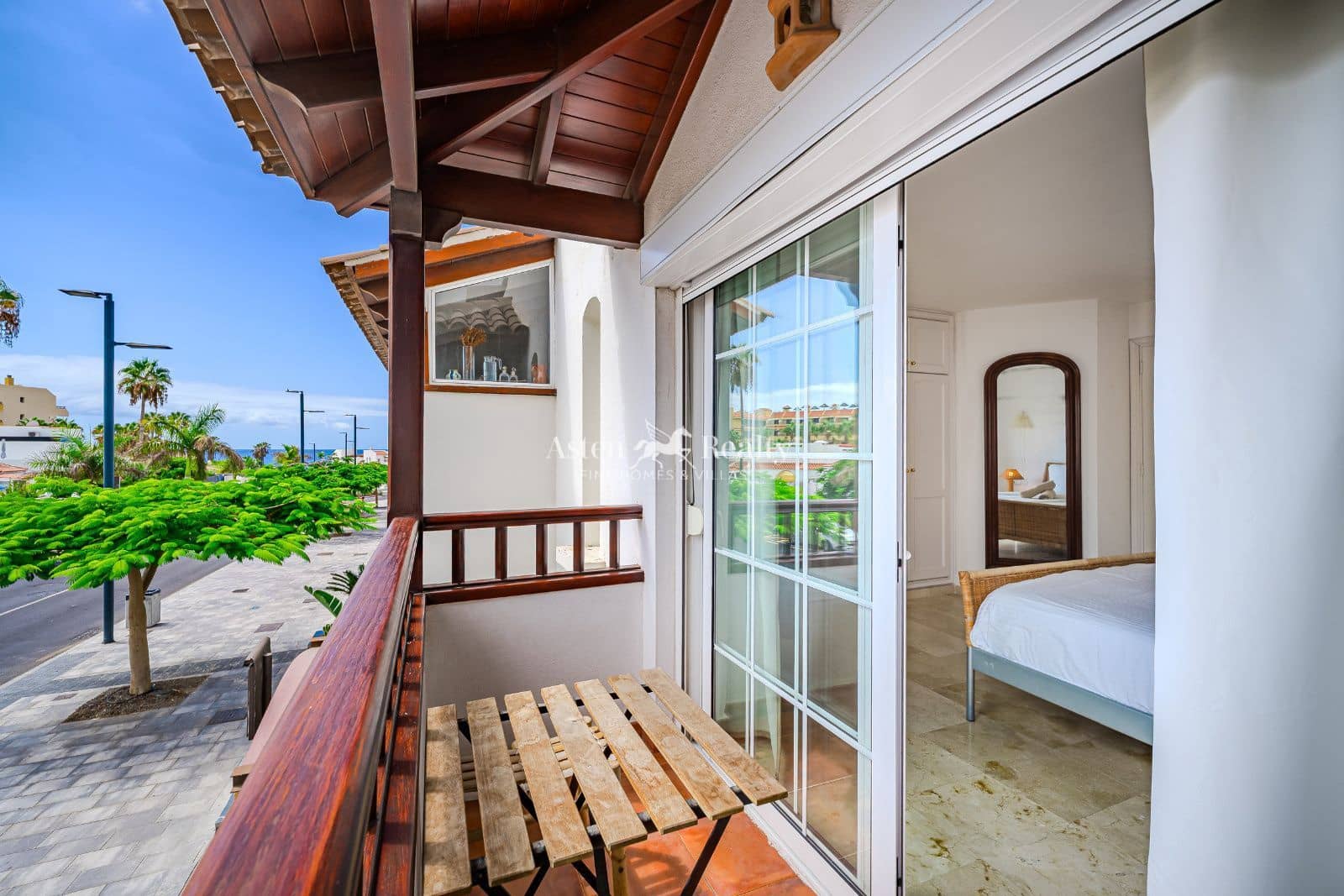 1 quarto Apartamento para venda em La Caleta Adeje com garagem - 695 000 € (Ref: 10033262)