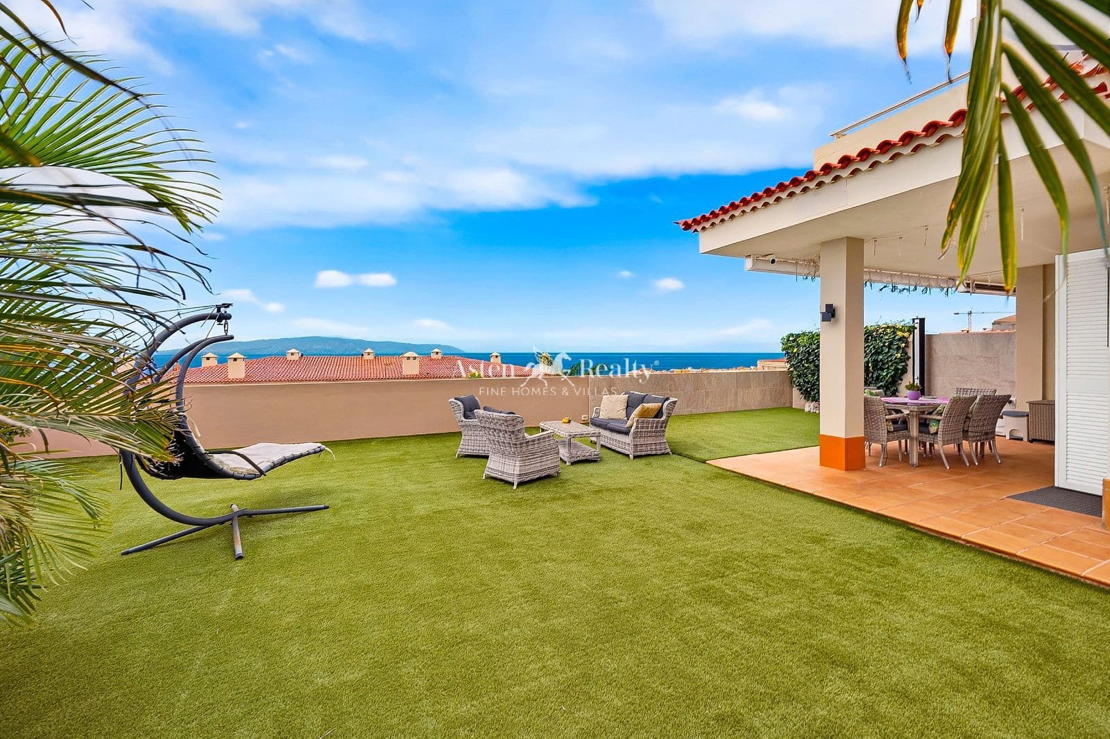 2 sovrum Villa till salu i Puerto Santiago med pool garage - 795 000 € (Ref: 10034334)