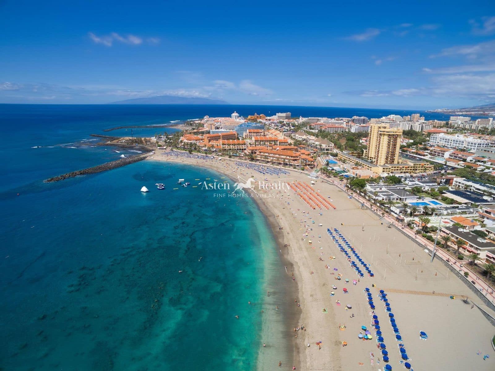 Business for sale in Torviscas with garage - € 2,200,000 (Ref: 10034533)
