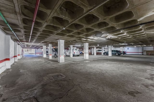 Garage te koop in Torviscas Bajo, Adeje - € 25.000 (Ref: 10035642)
