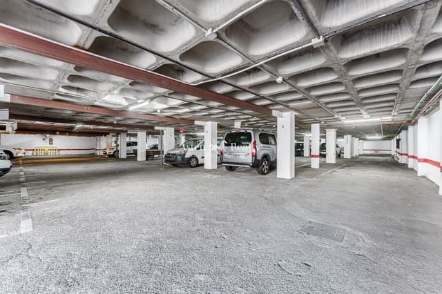 Garage te koop in Torviscas Bajo, Adeje - € 25.000 (Ref: 10035642)