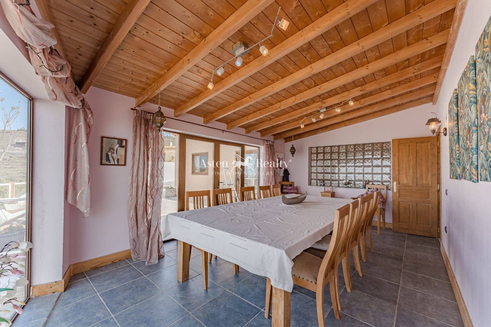 6 quarto Moradia para venda em San Miguel de Abona com piscina garagem - 820 000 € (Ref: 10035724)