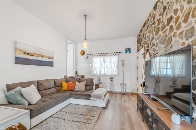 3 bedroom Flat for sale in Tijoco Bajo, Adeje - € 369,000 (Ref: 10041529)