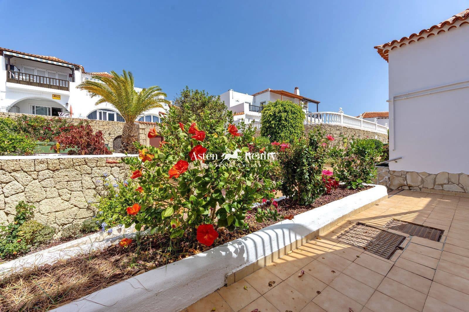 Piso en Costa Adeje en venta con piscina - 239.000 € (Ref: 10041653)