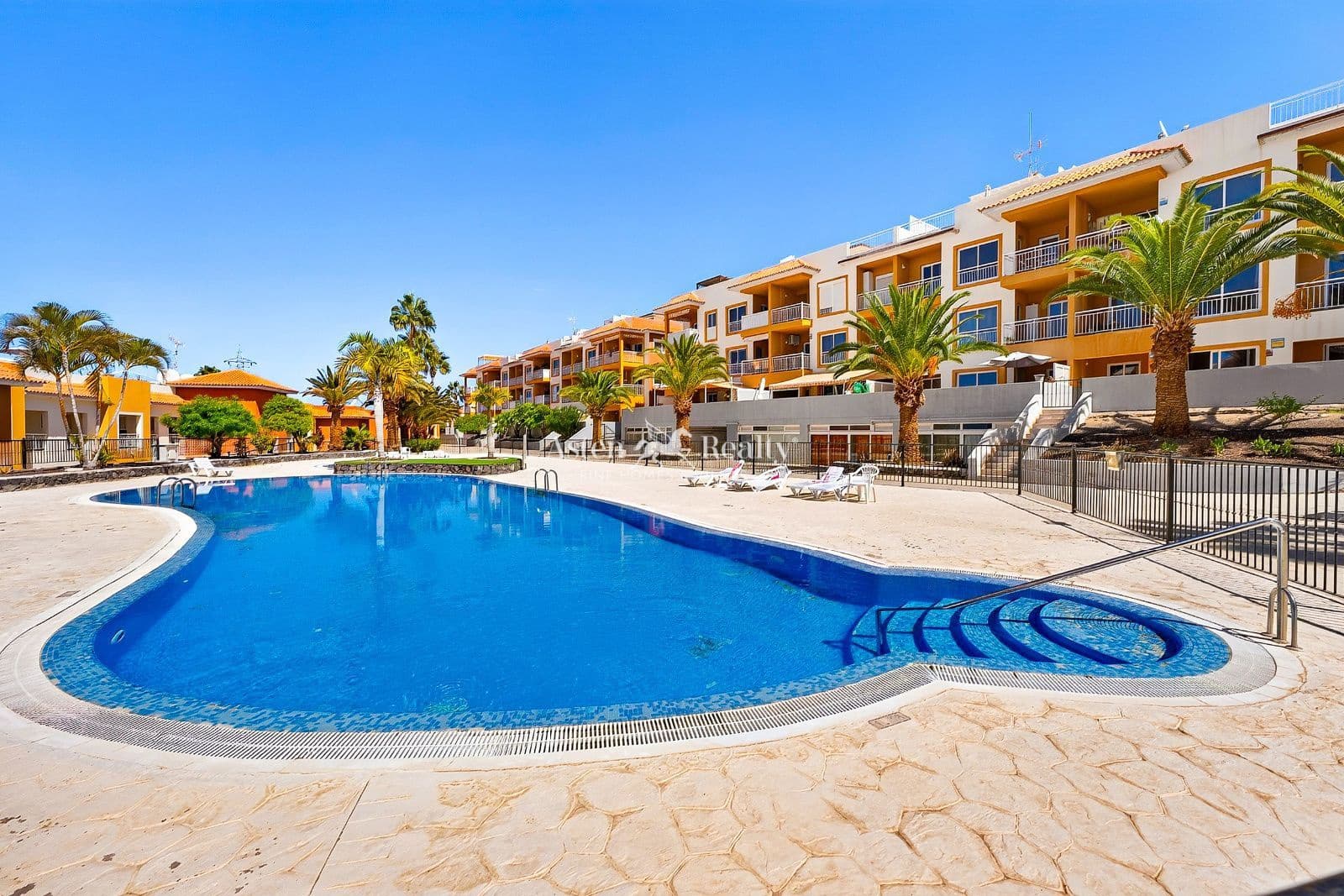 2 bedroom Penthouse for sale in Callao Salvaje with pool - € 335,000 (Ref: 10044110)