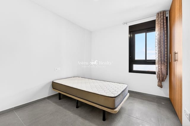 2 slaapkamer Flat te koop in Cabo Blanco, Arona met garage - € 289.000 (Ref: 10045490)