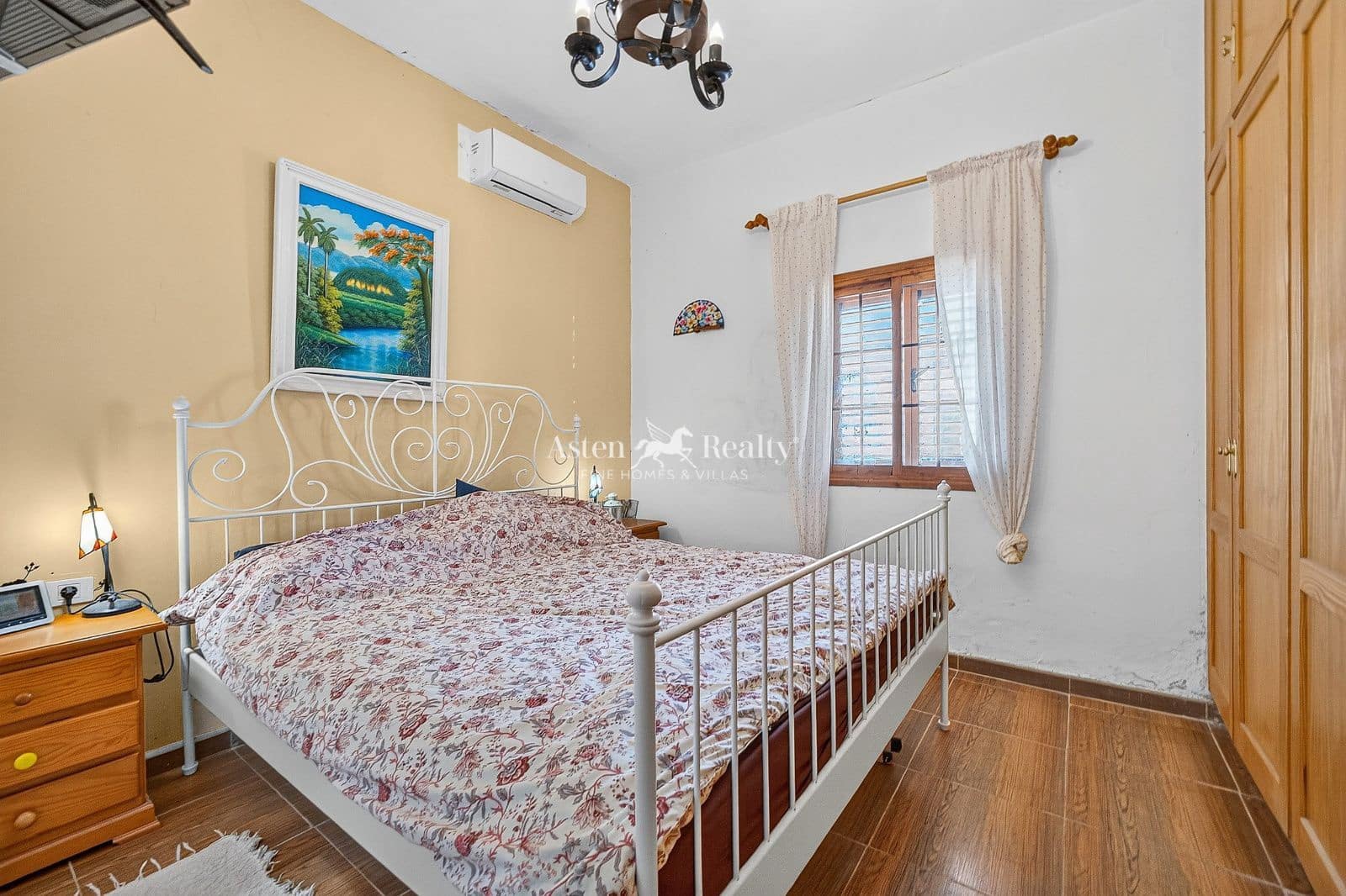 5 Zimmer Villa zu verkaufen in Fasnia mit Garage - 350.000 € (Ref: 10045491)