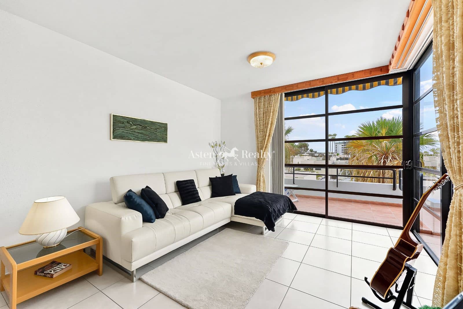 1 sypialnia Penthouse na sprzedaż w Playa de las Americas z basenem - 385 000 € (Ref: 10060654)