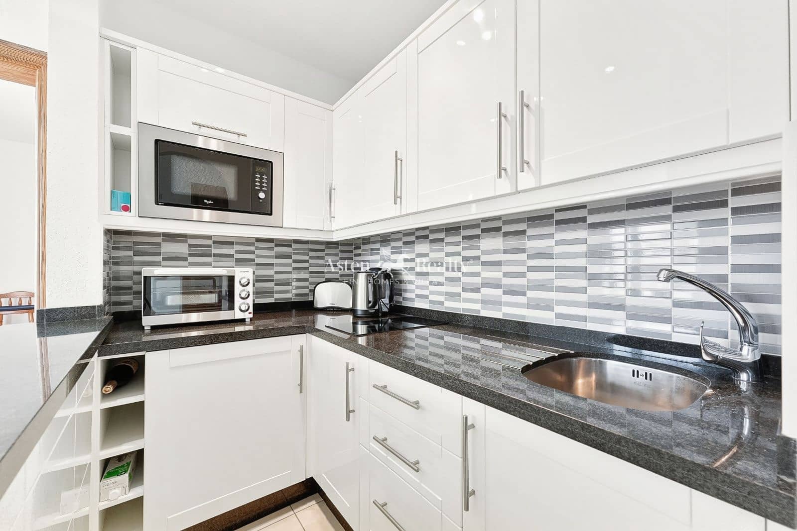 1 sypialnia Penthouse na sprzedaż w Playa de las Americas z basenem - 385 000 € (Ref: 10060654)