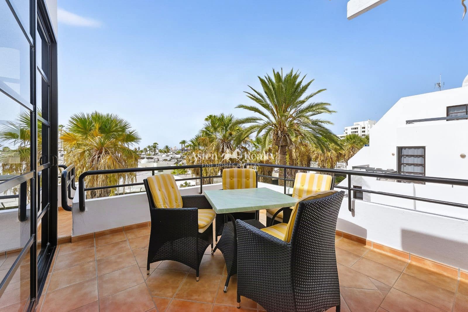1 sypialnia Penthouse na sprzedaż w Playa de las Americas z basenem - 385 000 € (Ref: 10060654)