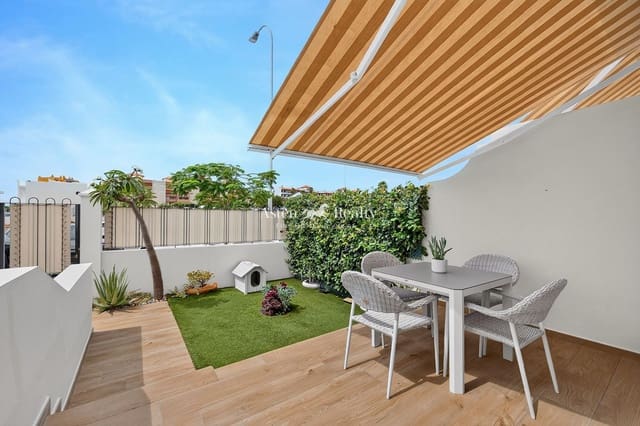 Casa de 3 habitaciones en Los Cristianos, Arona en venta con piscina garaje - 990.000 € (Ref: 10091503)
