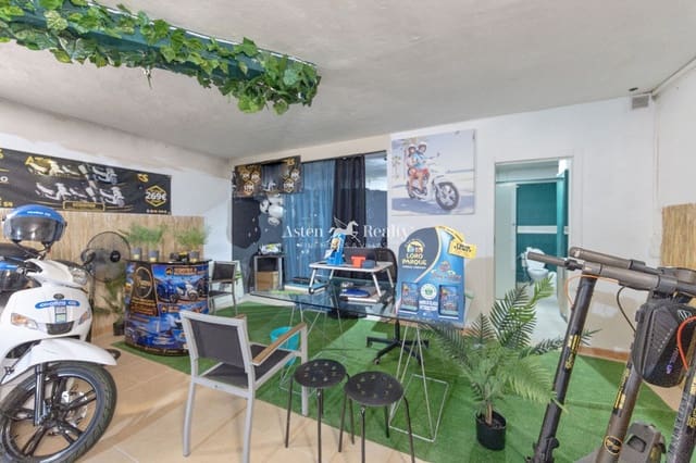 Empresa para venda em San Eugenio Bajo, Adeje - 150 000 € (Ref: 10099429)