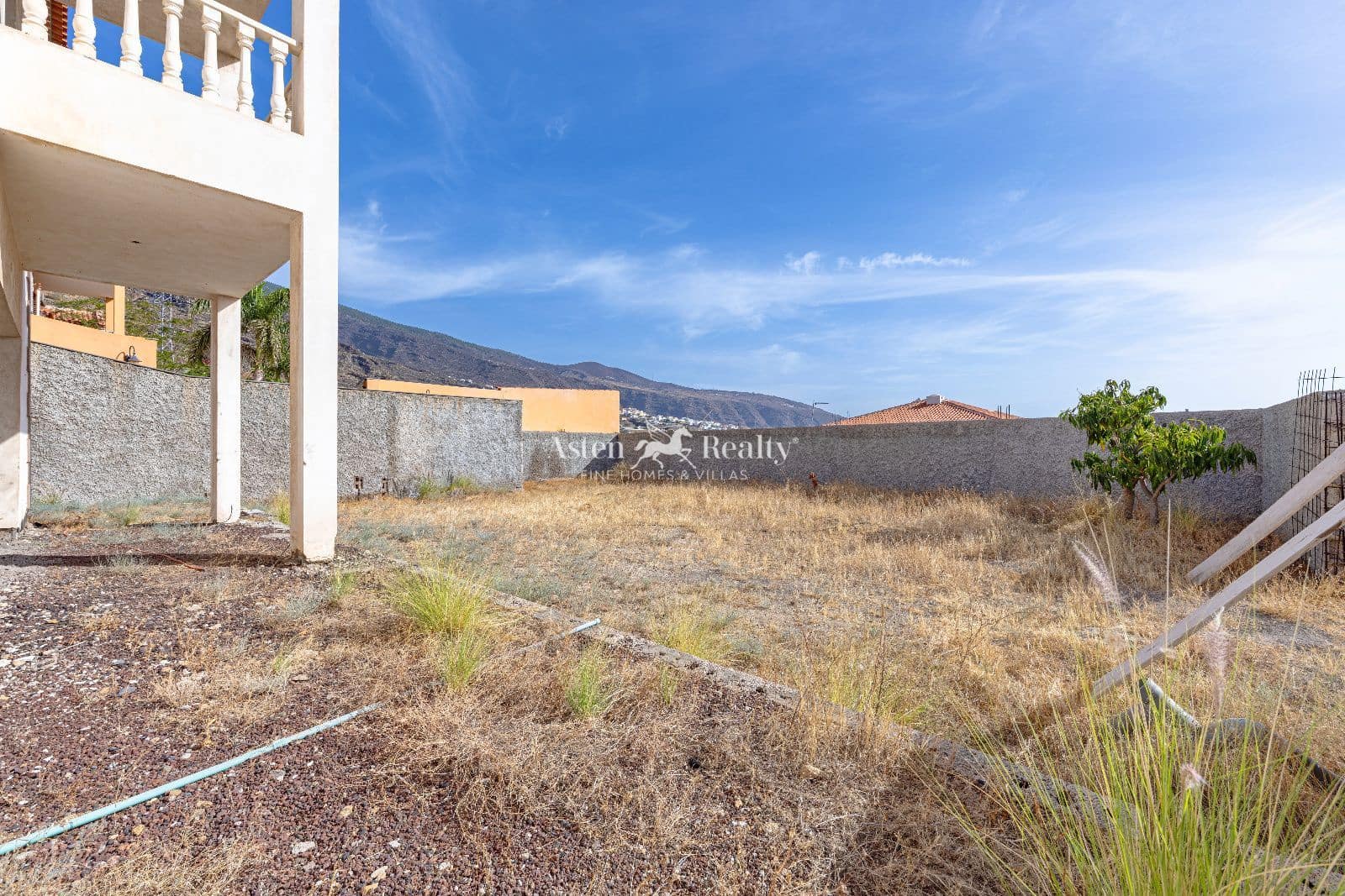 4 bedroom Villa for sale in Candelaria with garage - € 530,000 (Ref: 10101194)