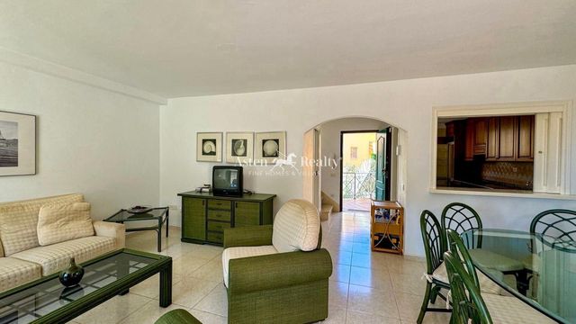 2 quarto Penthouse para venda em Los Cristianos, Arona com piscina - 600 000 € (Ref: 10113579)