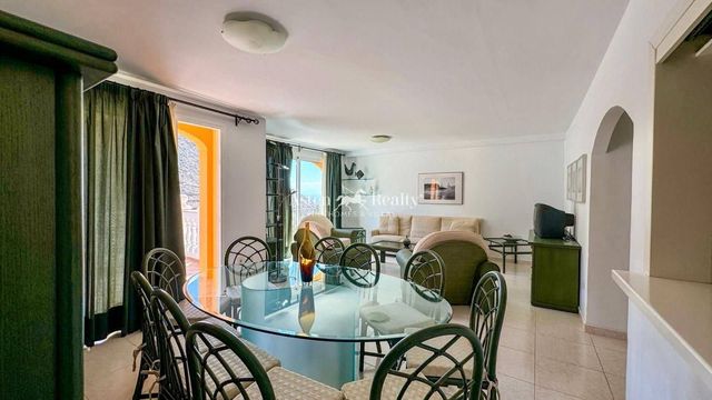 2 quarto Penthouse para venda em Los Cristianos, Arona com piscina - 600 000 € (Ref: 10113579)