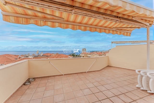 2 soveværelse Penthouse til salg i Los Cristianos, Arona med swimmingpool - € 549.000 (Ref: 10113579)