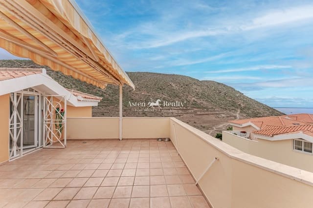 2 soveværelse Penthouse til salg i Los Cristianos, Arona med swimmingpool - € 549.000 (Ref: 10113579)