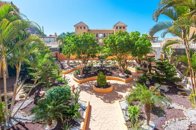 2 soveværelse Penthouse til salg i Los Cristianos, Arona med swimmingpool - € 549.000 (Ref: 10113579)