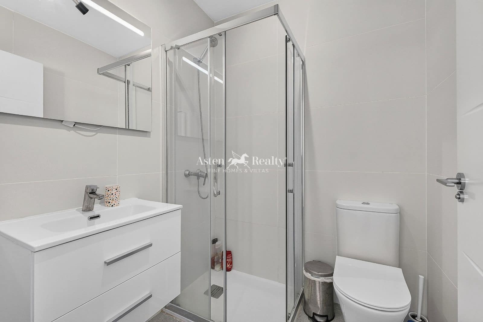 4 Zimmer Villa zu verkaufen in Amarilla Golf mit Pool Garage - 749.900 € (Ref: 10120308)
