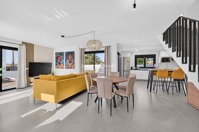 4 Zimmer Villa zu verkaufen in Amarilla Golf, San Miguel de Abona mit Pool Garage - 749.900 € (Ref: 10120308)