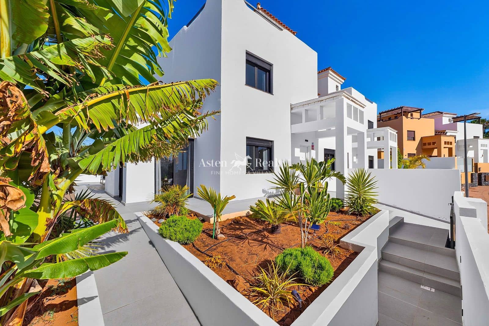 4 Zimmer Villa zu verkaufen in Amarilla Golf mit Pool Garage - 749.900 € (Ref: 10120308)