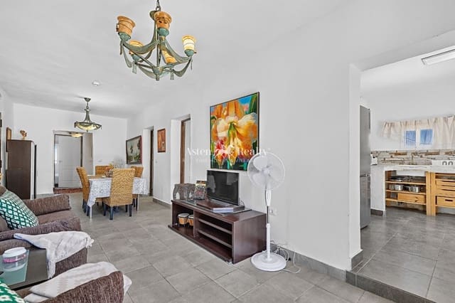 4 chambre Villa/Maison à vendre à El Tanque avec garage - 347 000 € (Ref: 10131005)