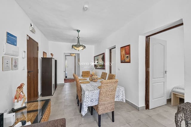 4 chambre Villa/Maison à vendre à El Tanque avec garage - 347 000 € (Ref: 10131005)
