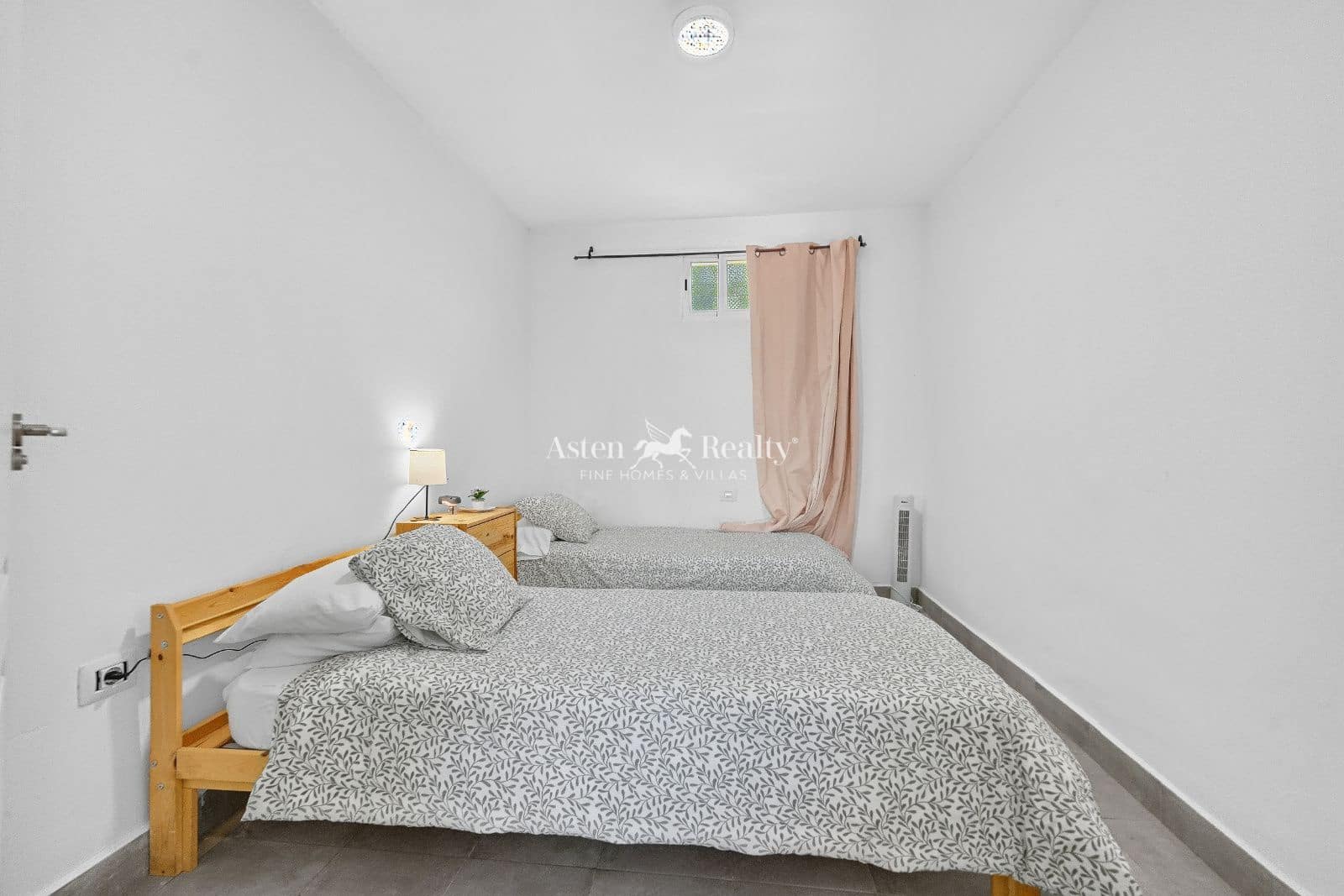 4 chambre Villa/Maison à vendre à El Tanque avec garage - 347 000 € (Ref: 10131005)