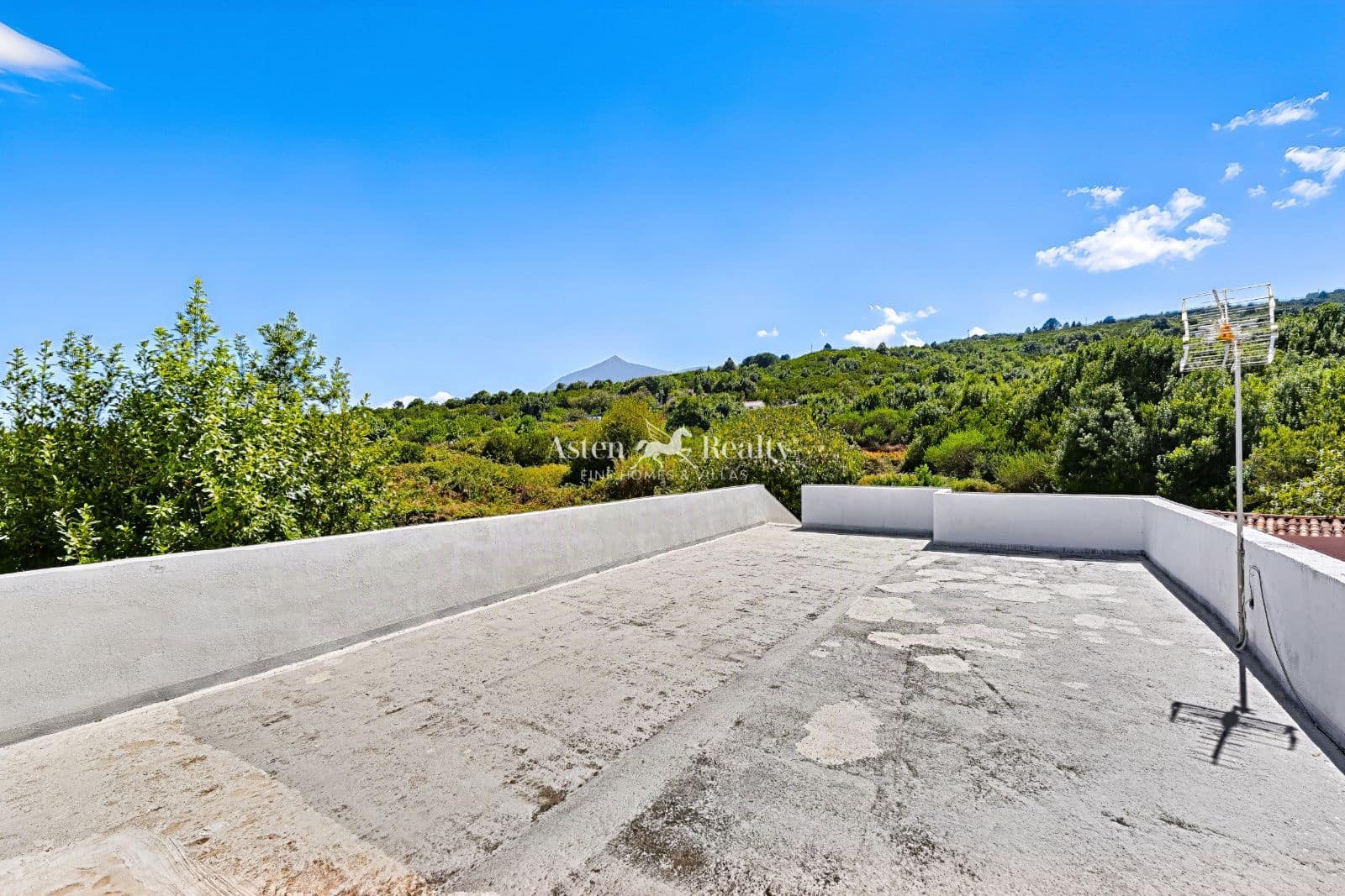 4 chambre Villa/Maison à vendre à El Tanque avec garage - 347 000 € (Ref: 10131005)