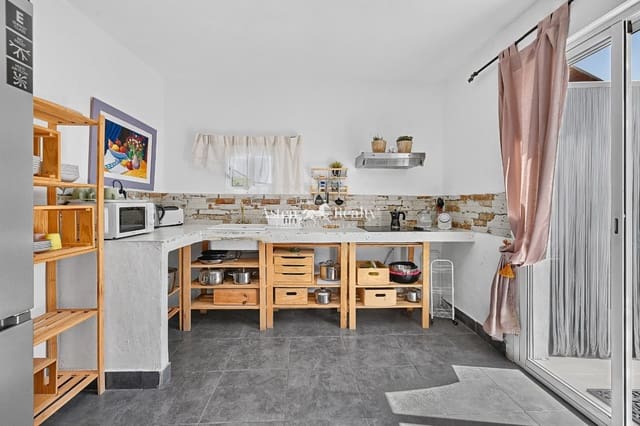 4 chambre Villa/Maison à vendre à El Tanque avec garage - 347 000 € (Ref: 10131005)