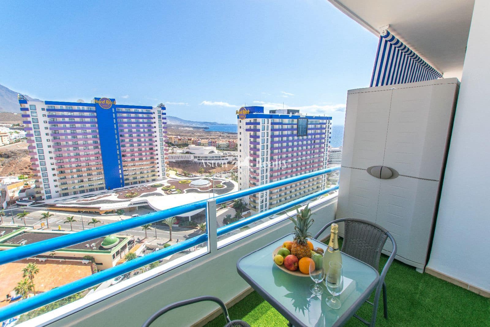 Lejlighed til salg i Playa Paraiso med swimmingpool - € 225.000 (Ref: 10136555)