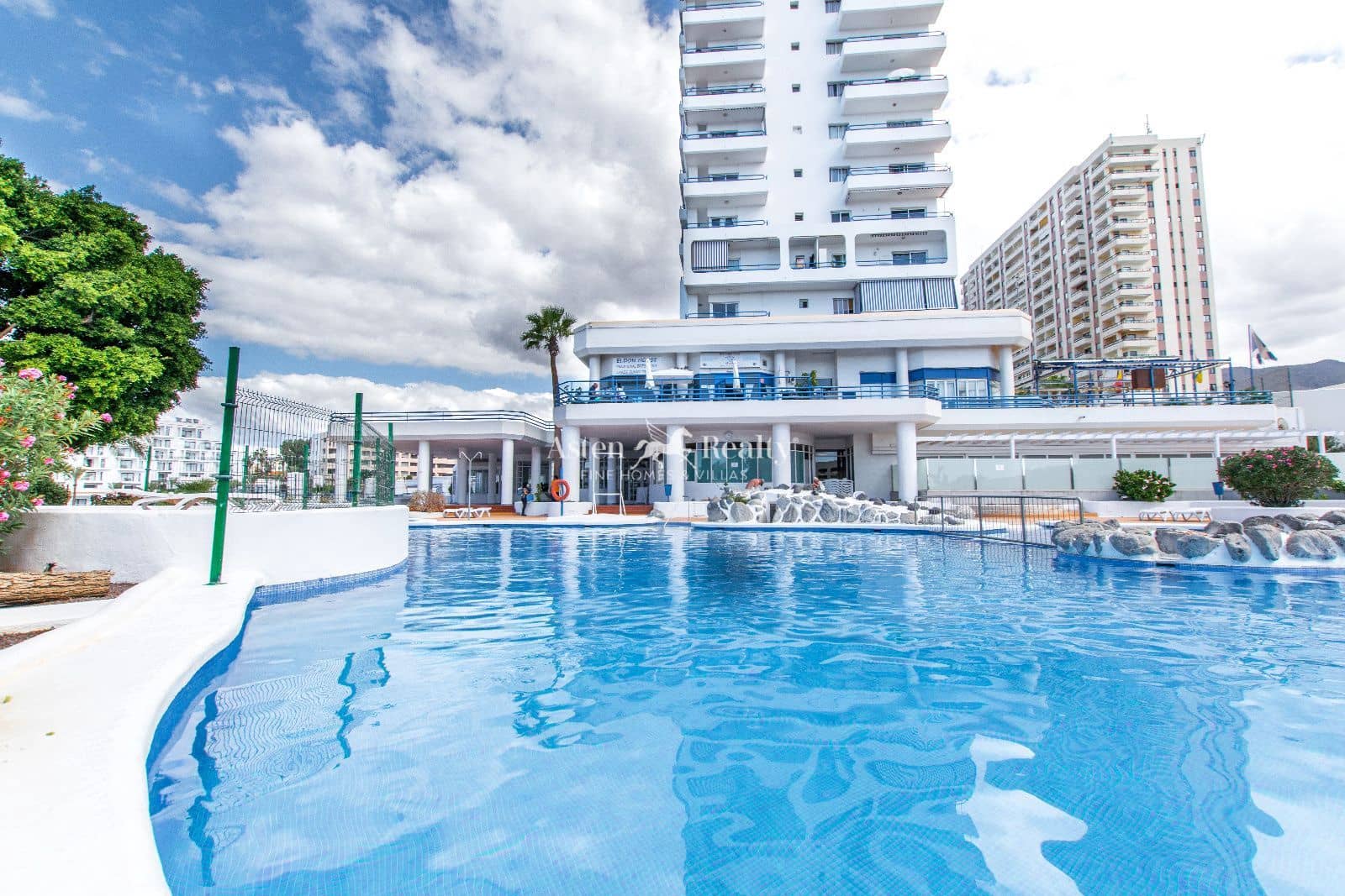 Lejlighed til salg i Playa Paraiso med swimmingpool - € 225.000 (Ref: 10136555)