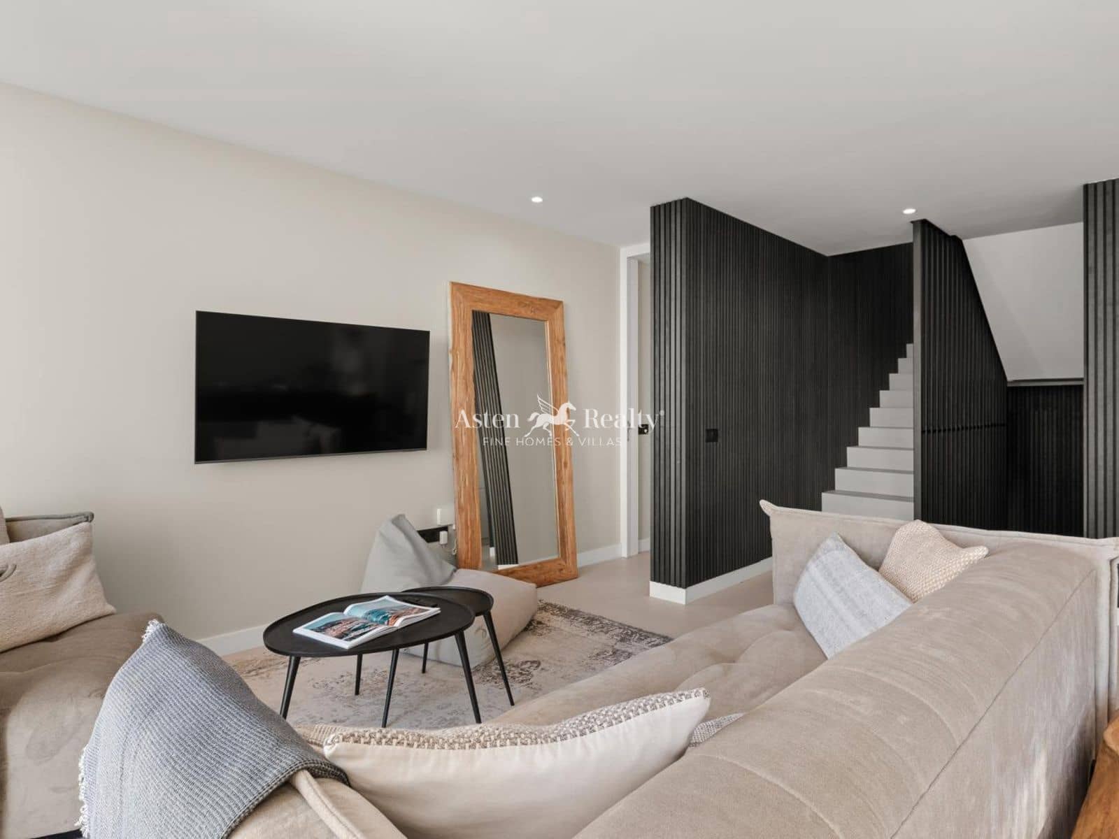 3 soverom Villa til salgs i Costa Adeje med svømmebasseng garasje - € 1 449 000 (Ref: 10140017)
