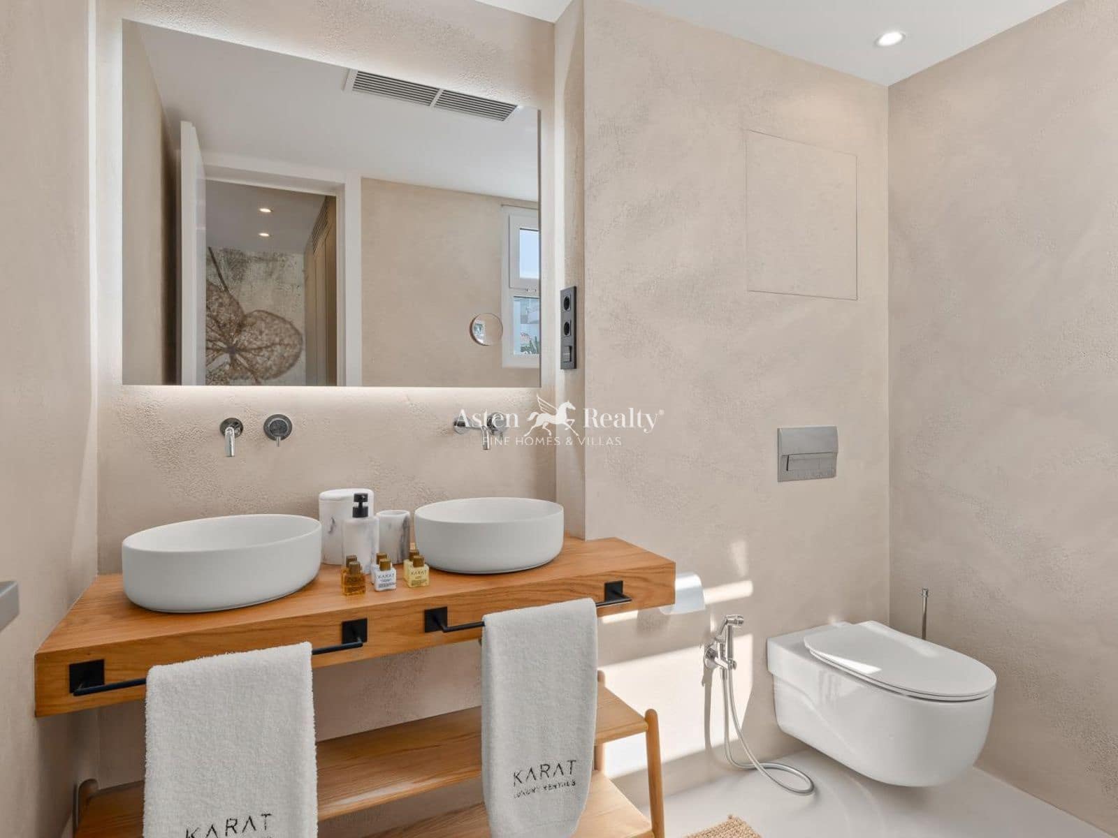 3 soverom Villa til salgs i Costa Adeje med svømmebasseng garasje - € 1 449 000 (Ref: 10140017)