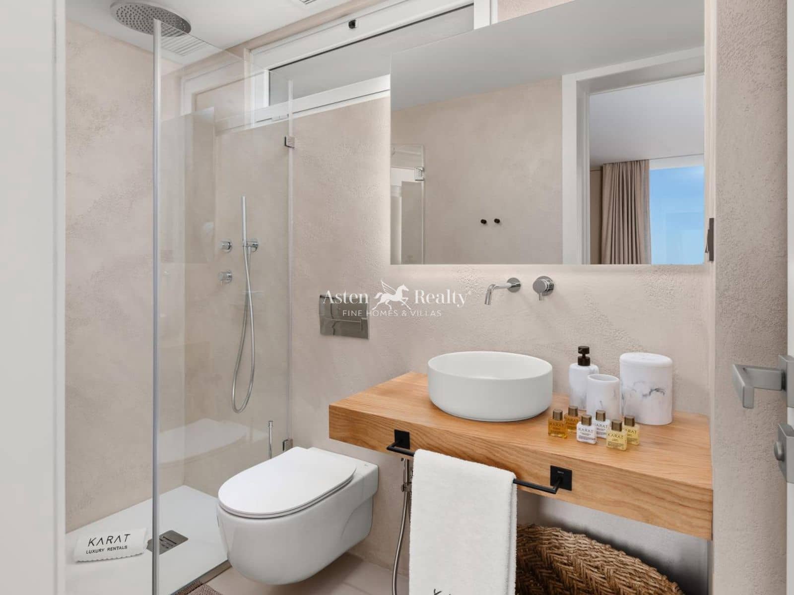 3 soverom Villa til salgs i Costa Adeje med svømmebasseng garasje - € 1 449 000 (Ref: 10140017)