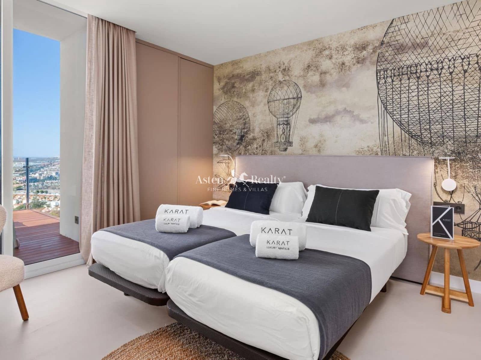 3 soverom Villa til salgs i Costa Adeje med svømmebasseng garasje - € 1 449 000 (Ref: 10140017)