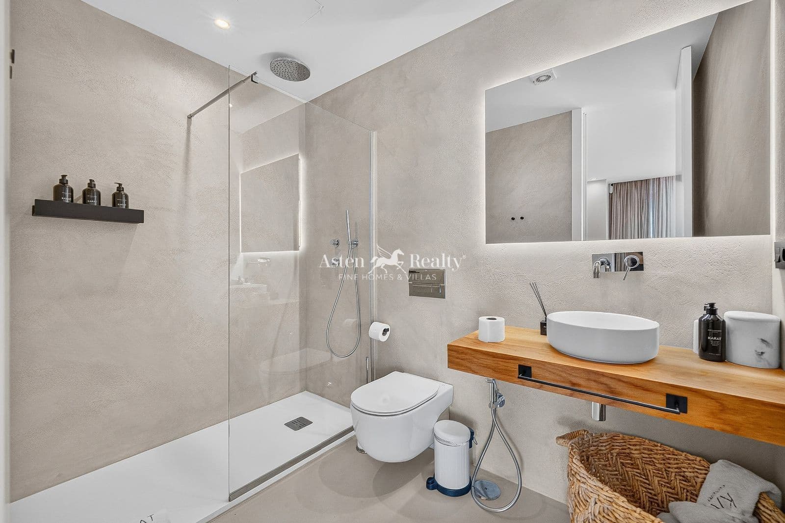 3 soverom Villa til salgs i Costa Adeje med svømmebasseng garasje - € 1 449 000 (Ref: 10140017)