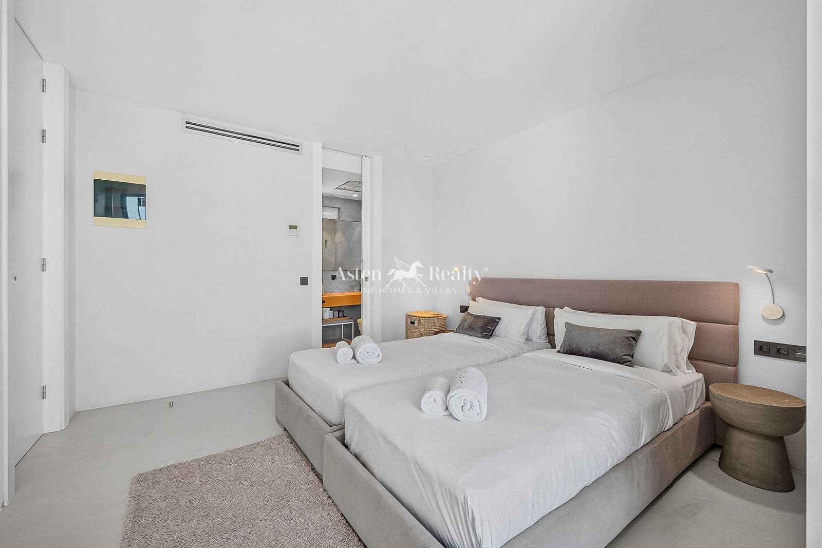 3 slaapkamer Villa te koop in Costa Adeje met zwembad garage - € 1.369.000 (Ref: 10140018)