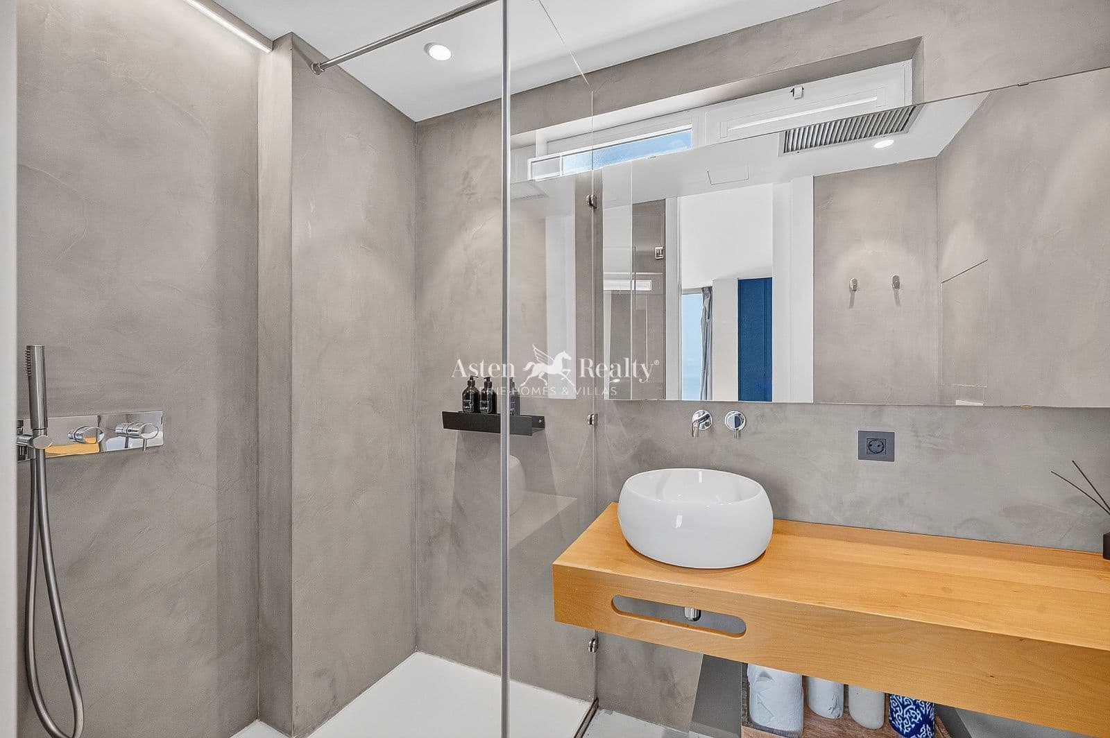3 slaapkamer Villa te koop in Costa Adeje met zwembad garage - € 1.369.000 (Ref: 10140018)