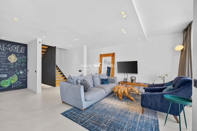3 slaapkamer Villa te koop in San Eugenio Alto, Adeje met zwembad garage - € 1.369.000 (Ref: 10140018)